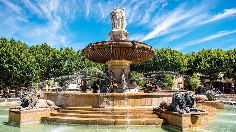 fontaine place aix en provence